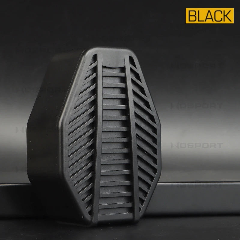 Filtro negro de pie que muestra su diseño táctico