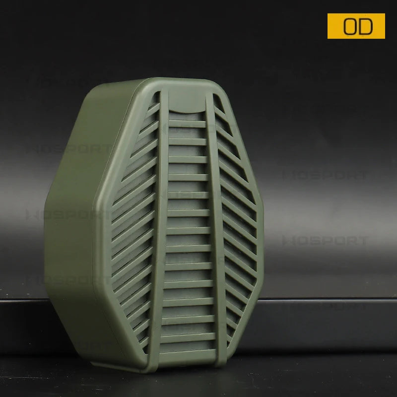 Protección de brazo táctica en color verde oliva, diseñada para la práctica de airsoft, ofreciendo durabilidad y compatibilidad con equipamiento militar.