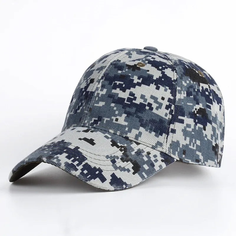 Gorra táctica de camuflaje digital azul marino para airsoft, equipamiento esencial de estilo militar con diseño duradero y ajuste cómodo.