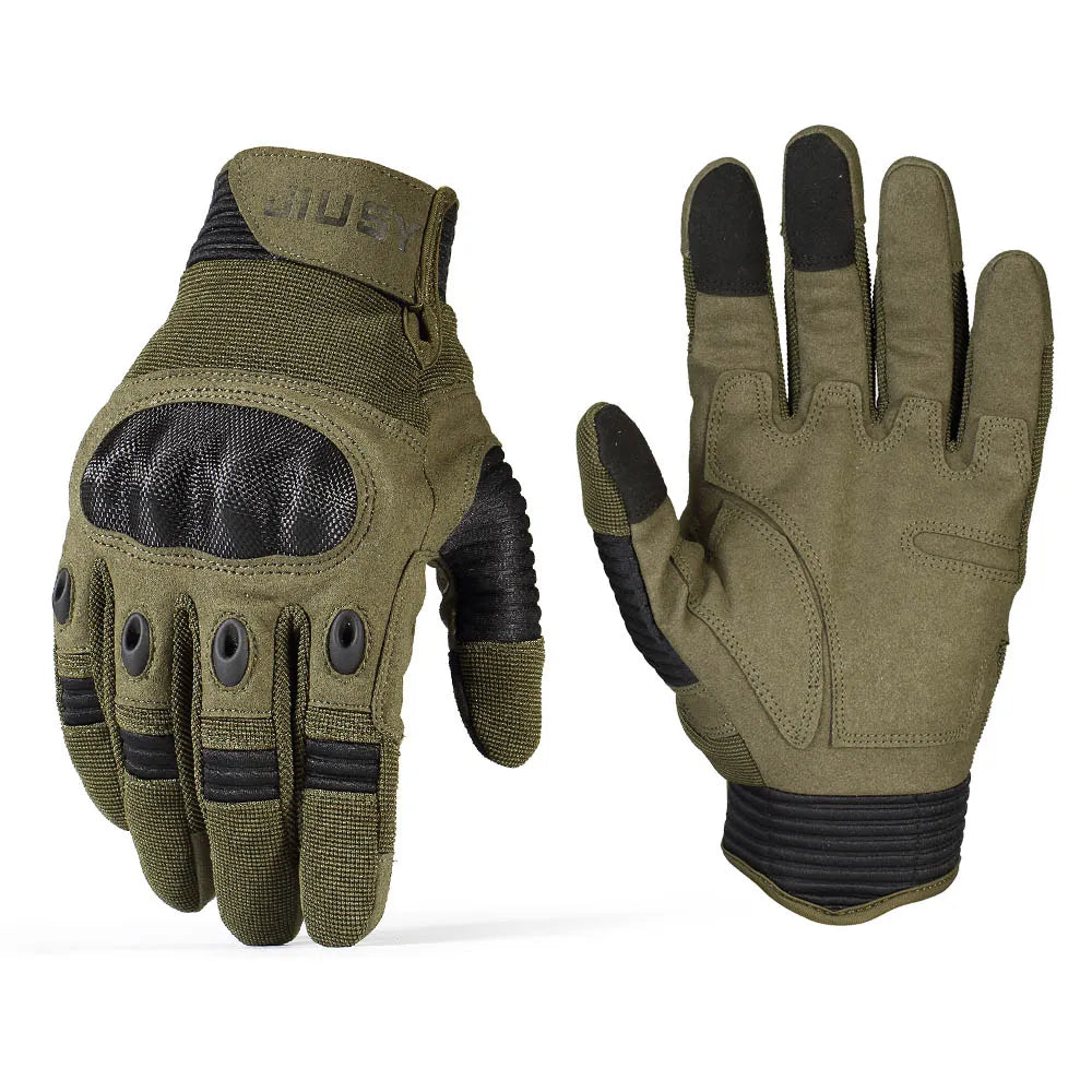 Presentando una robusta construcción con refuerzo en las articulaciones, estos guantes tácticos proporcionan protección completa sin comprometer la destreza y sensibilidad necesarias para el manejo de armas de airsoft.