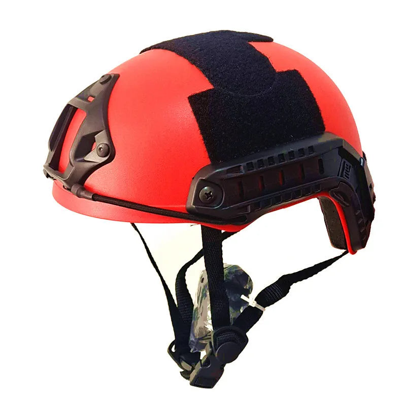 Casco táctico de airsoft H50 en rojo pasión con detalles de camuflaje, combinación ideal para jugadores que buscan un equipamiento militar distintivo y funcional.